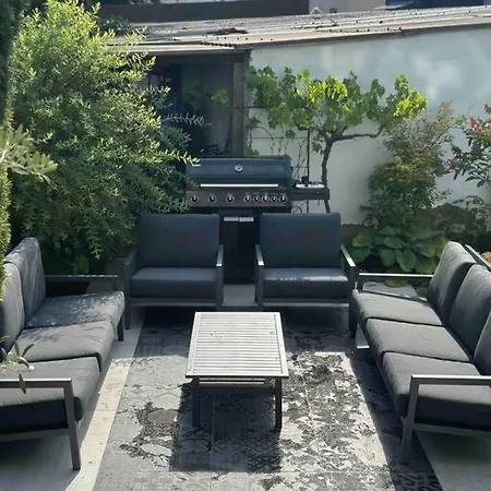 Familienparadis Pool Garten Grill Parkplatz Fitness Tischtennis 纽伦堡